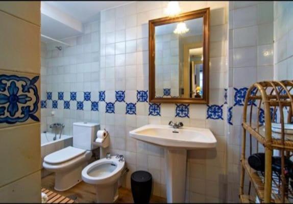 Apartamento En Un Dormitorio En Plaza Alfaro Siviglia Esterno foto